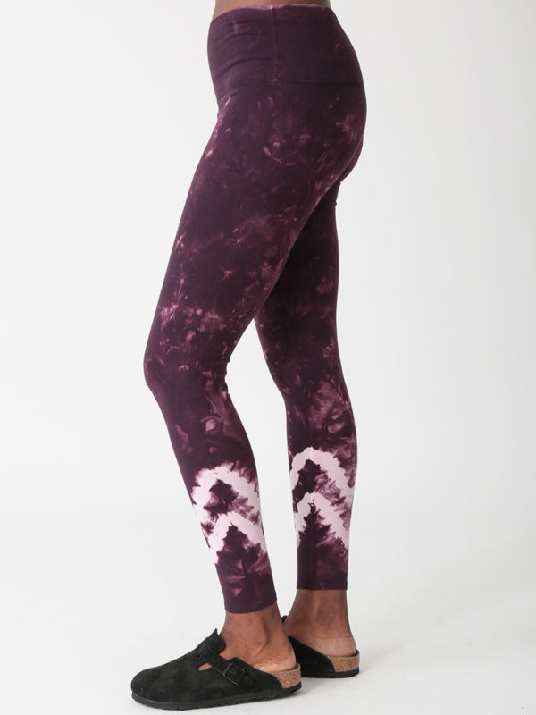 Sunset Legging - Merlot Chevron