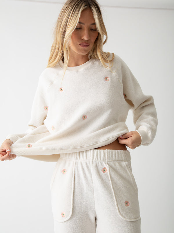 Ronan Sherpa Pullover - Ivory Daisy Embroidery